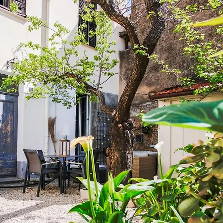 Appartement Tres Cosy Avec Cour Cannes Exterior photo